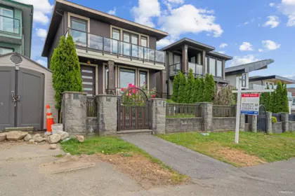 Hot Tub / Spa Photo of 8 Glynde Avenue, Burnaby, BC