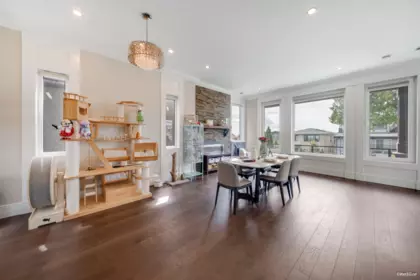 Kitchen Island Photo of 8 Glynde Avenue, Burnaby, BC