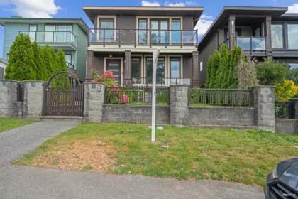 Outdoor Kitchen Photo of 8 Glynde Avenue, Burnaby, BC