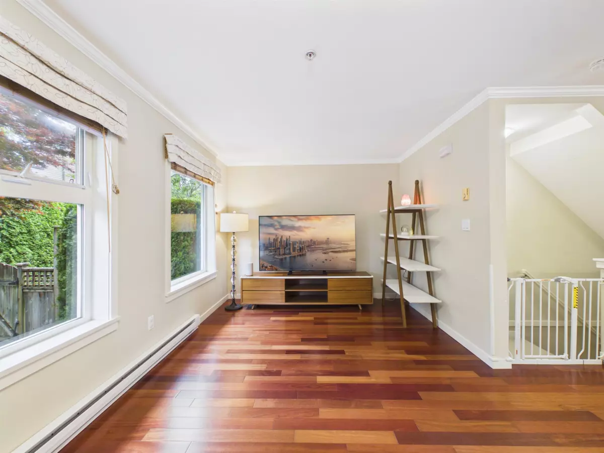 Family Room Photo of 6 6498 Elgin Avenue, Burnaby, BC