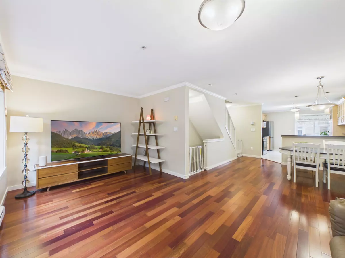 Living Room Photo of 6 6498 Elgin Avenue, Burnaby, BC