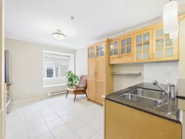 Breakfast Nook Photo of 6 6498 Elgin Avenue, Burnaby, BC