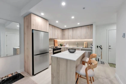 Kitchen Island Photo of 211 3596 Malsum Drive, North Vancouver, BC