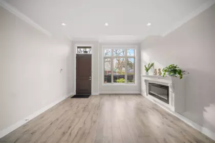 Kitchen Island Photo of 4986 Inman Avenue, Burnaby, BC
