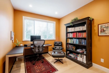 Entry Foyer Photo of 2440 124b Street, Surrey, BC