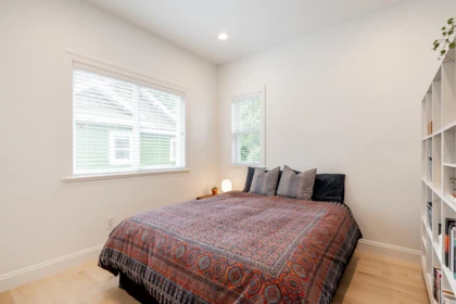 Laundry Room Photo of 2440 124b Street, Surrey, BC