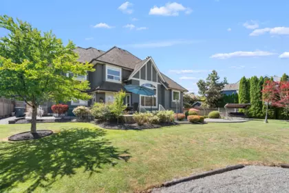 Fitness Center Photo Near 15791 39a Avenue, Surrey, BC