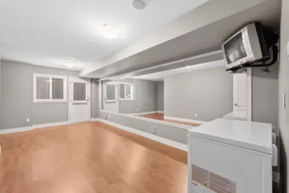 Hot Tub / Spa Photo of 15791 39a Avenue, Surrey, BC