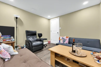 Walk-In Closet Photo of 4967 Spencer Street, Vancouver, BC