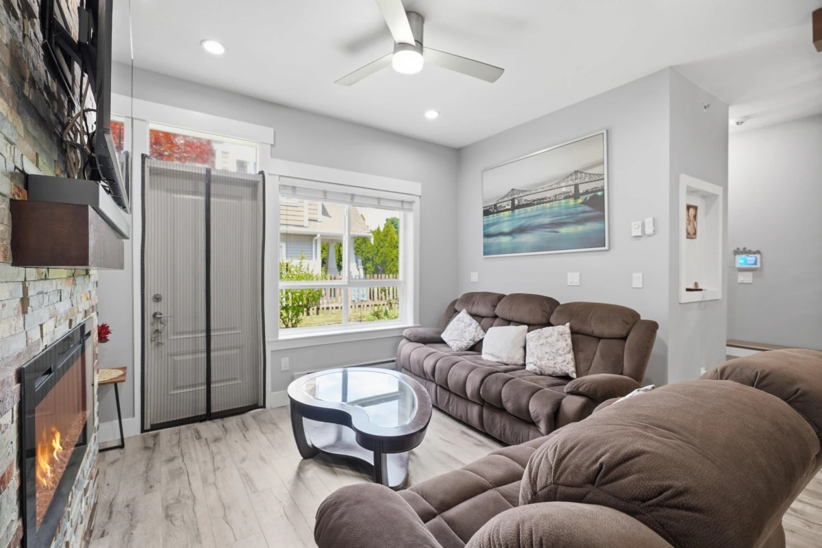 Family Room Photo of 62 7298 199a Street, Langley, BC