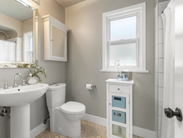 Powder Room Photo of 4428 St. George Street, Vancouver, BC