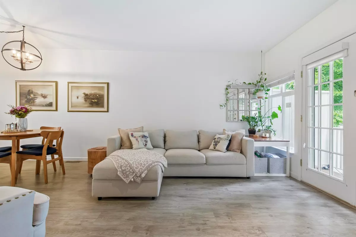 Family Room Photo of 8529 Jellicoe Street, Vancouver, BC
