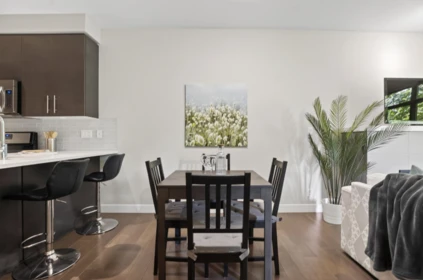 Kitchen Island Photo of 202 3294 Mt Seymour Parkway, North Vancouver, BC