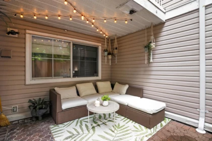 Hallway Photo of 121 2678 Dixon Street, Port Coquitlam, BC