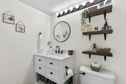 Powder Room Photo of 121 2678 Dixon Street, Port Coquitlam, BC