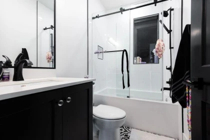Hot Tub / Spa Photo of 10671 Caithcart Road, Richmond, BC