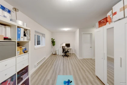 Swimming Pool Photo of 9 6767 196 Street, Surrey, BC