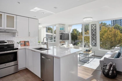 Breakfast Nook Photo of 307 1009 Expo Boulevard, Vancouver, BC