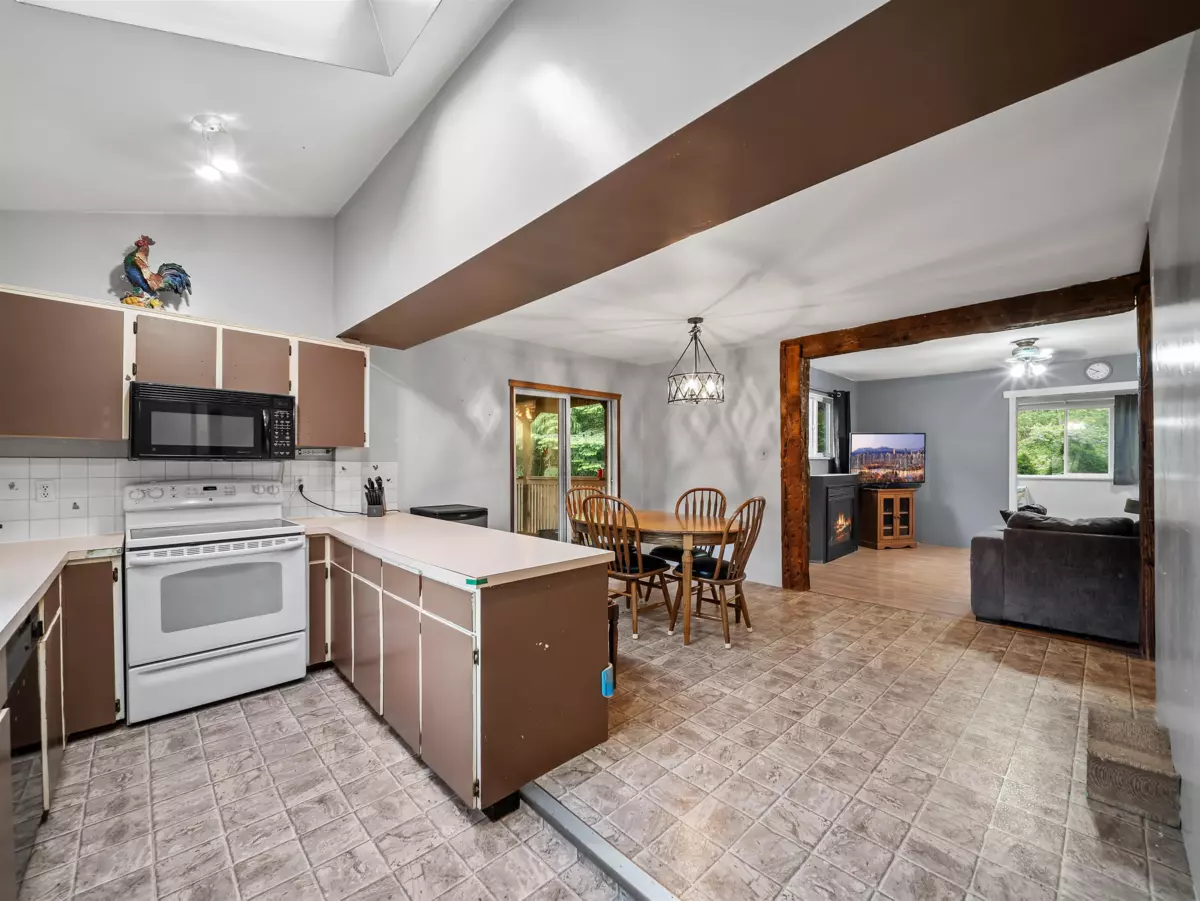 Dining Area Photo of 1642 232 Street, Langley, BC