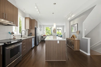 Kitchen Photo of 71 31032 Westridge Place, Abbotsford, BC
