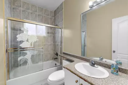 Guest Bathroom Photo of 9531 Bakerview Drive, Richmond, BC