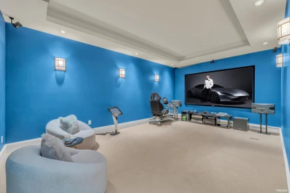 Hot Tub / Spa Photo of 2673 Folkestone Way, West Vancouver, BC