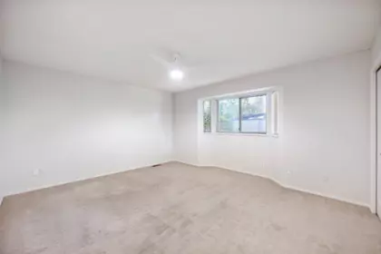 Basement Recreation Room Photo of 11484 207 Street, Maple Ridge, BC