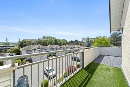 Powder Room Photo of 301 19645 64 Avenue, Langley, BC