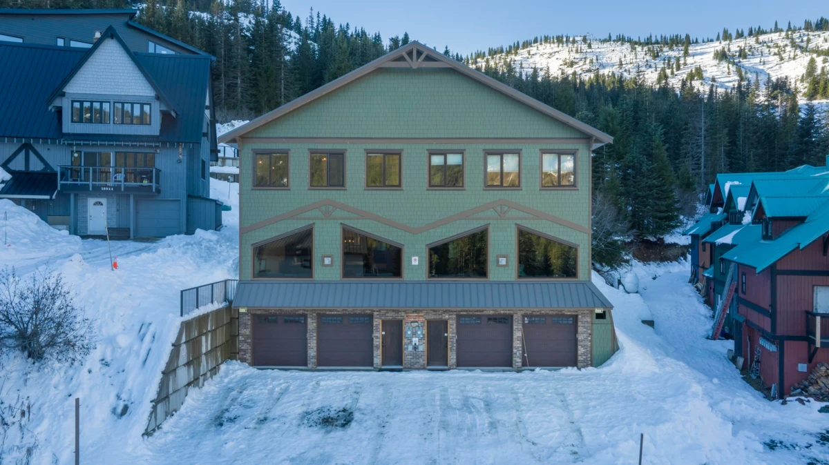 Exterior Front Photo of #1 20942 Snowflake Crescent, Mission, BC