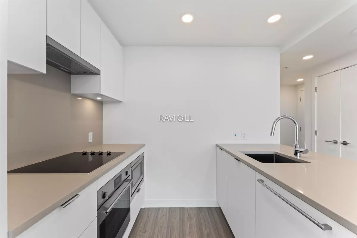 Living Room Photo of 3009 13675 107a Avenue, Surrey, BC