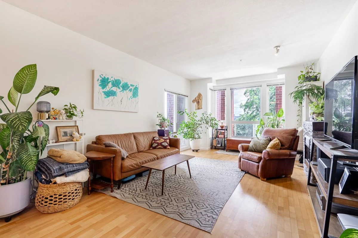 Family Room Photo of 316 14 E Royal Avenue, New Westminster, BC