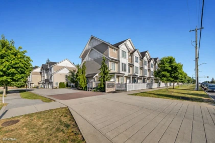 6 7056 192 Street, Surrey, BC, Surrey — Townhouse for sale