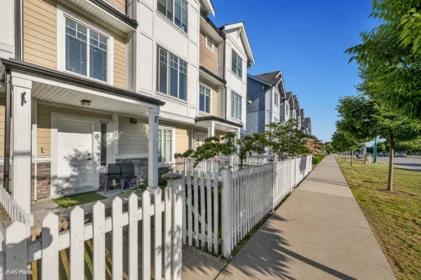 6 7056 192 Street, Surrey, BC, Surrey — Townhouse for sale