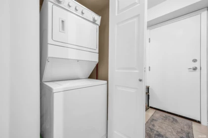 Walk-In Closet Photo of 112 14877 100 Avenue, Surrey, BC