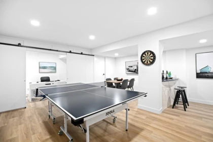 Mudroom Photo of 530 Hadden Drive, West Vancouver, BC