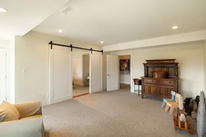 Hallway Photo of 889 Cowan Point Drive, Bowen Island, BC