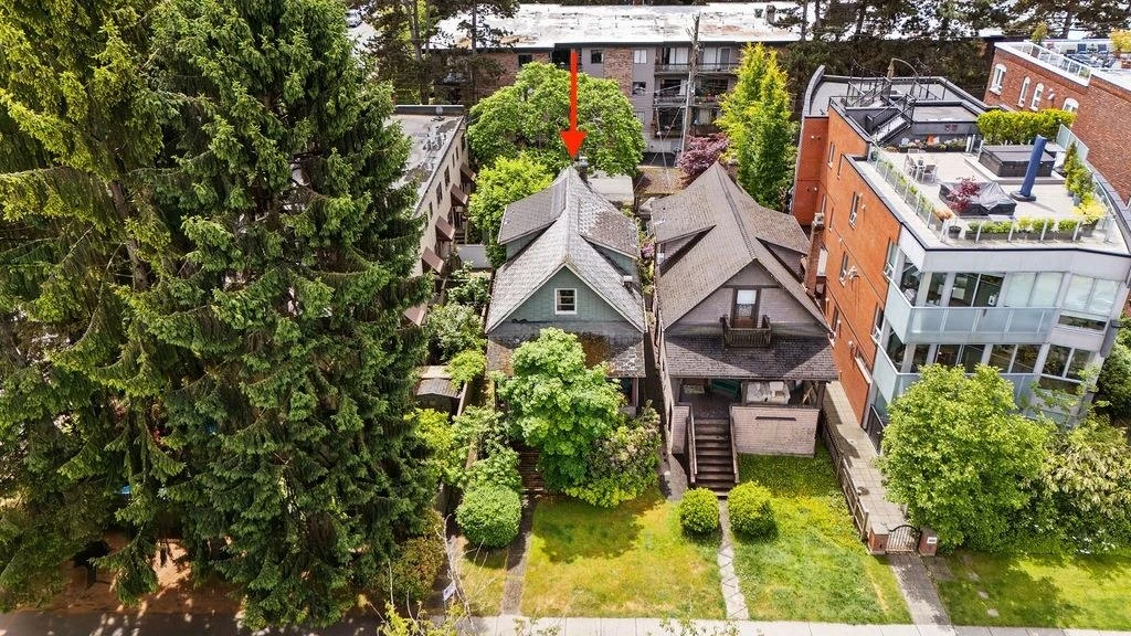 Family Room Photo of 2012 York Avenue, Vancouver, BC