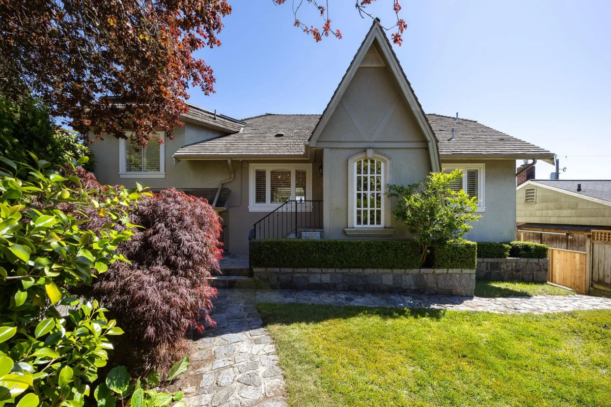 Exterior Rear Photo of 2308 Inglewood Avenue, West Vancouver, BC