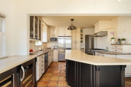 Kitchen Photo of 2308 Inglewood Avenue, West Vancouver, BC