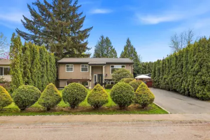 26744 33 Avenue, Langley, BC, Langley — Single Family Residence for sale