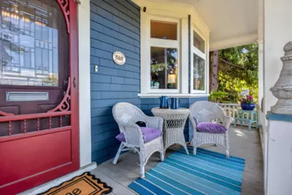 Breakfast Nook Photo of 2201 St George Street, Port Moody, BC