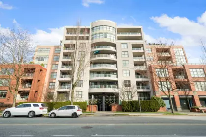 Outdoor Deck Photo of 106 503 W 16th Avenue, Vancouver, BC