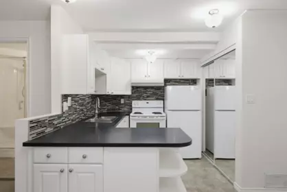 Guest Bathroom Photo of 32868 Orchid Crescent, Mission, BC