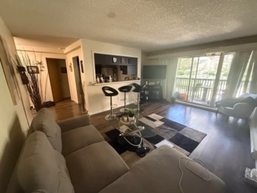 310 9867 Manchester Drive, Burnaby, BC, Burnaby — Apartment/Condo for sale