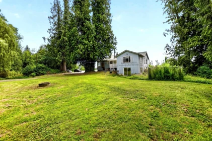 Aerial View of 28203 Lougheed Highway, Maple Ridge, BC