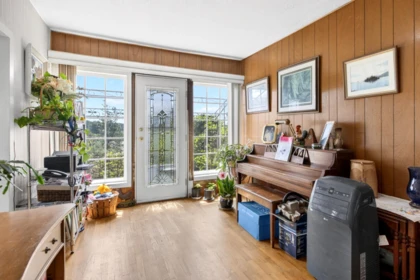 Breakfast Nook Photo of 28203 Lougheed Highway, Maple Ridge, BC