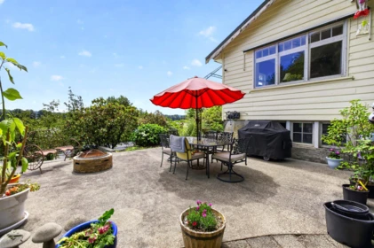 Garden / Landscaping Photo of 28203 Lougheed Highway, Maple Ridge, BC