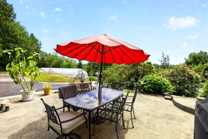Swimming Pool Photo of 28203 Lougheed Highway, Maple Ridge, BC