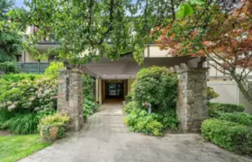 301 235 W 4th Street, North Vancouver, BC