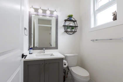 Guest Bathroom Photo of 36051 Emily Carr Green, Abbotsford, BC